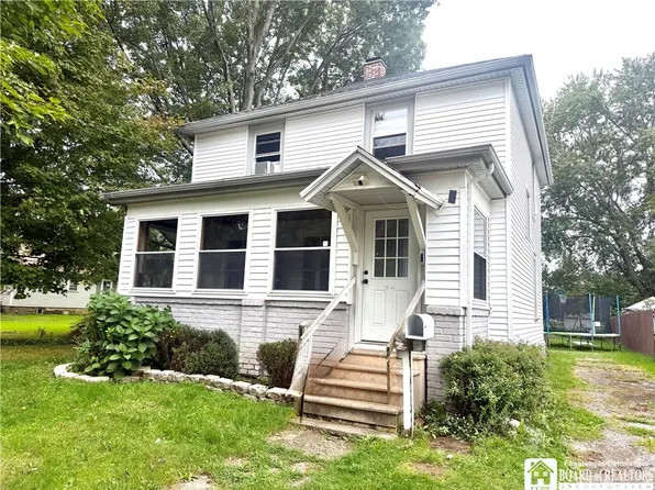 118 Prospect St, Fredonia, NY 14063