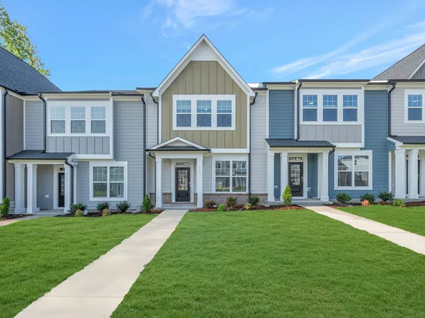3119 Cathedral Comb Dr, Apex, NC 27502