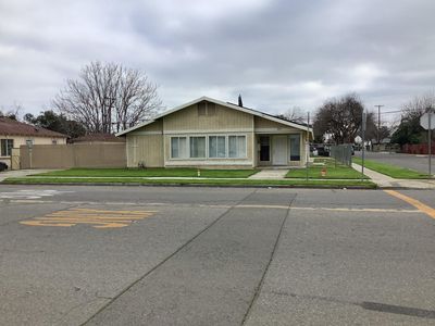 211 S Barton Ave, Fresno, CA, 93702