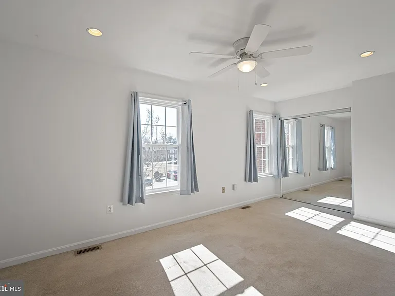 4793 S Park Ct — Photo 31