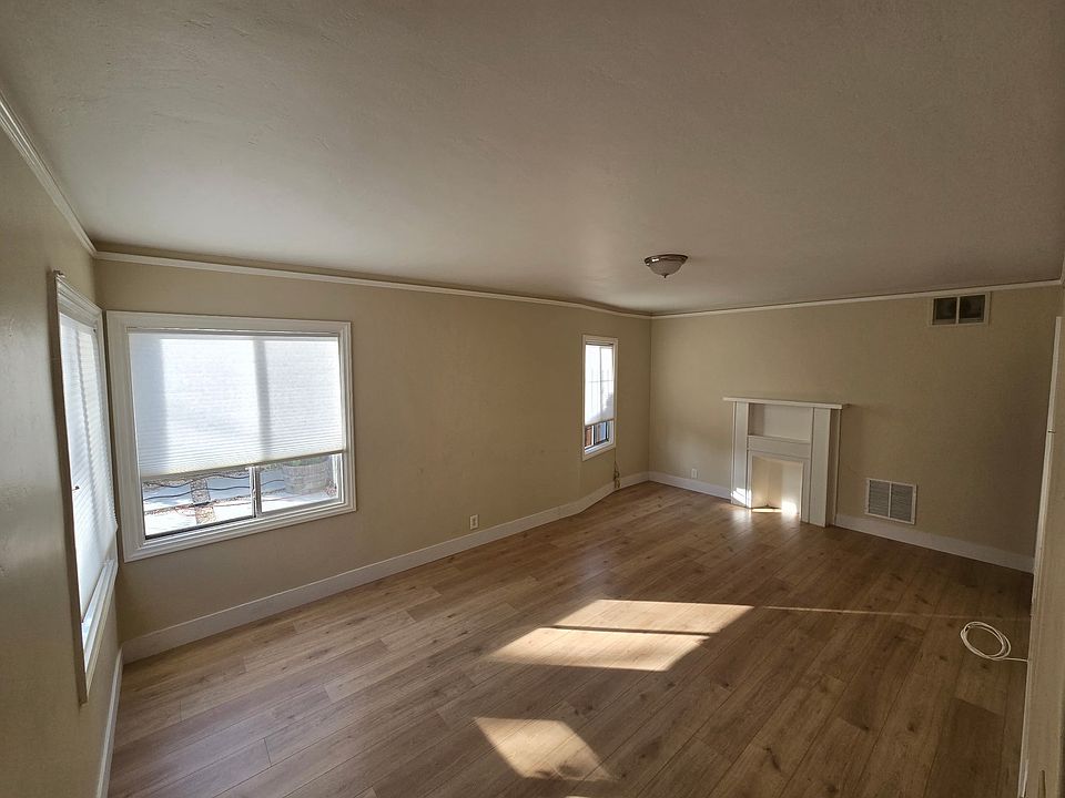 1st image of 880 52nd St #876