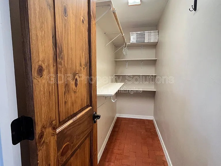 2440 Rose Ave NW — Photo 15
