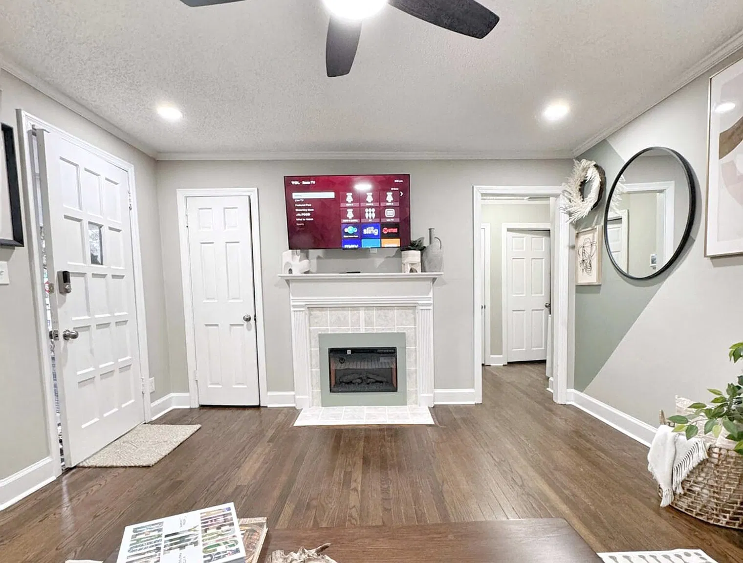 2 bed, 1.0 bath, 785 sqft, $2,830 — Photo 2