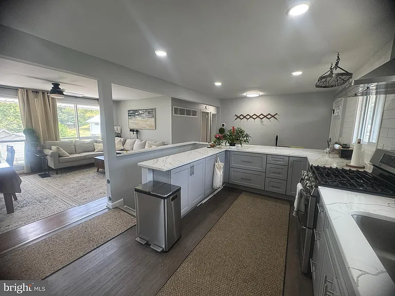 6315 Willowood Ln — Photo 11