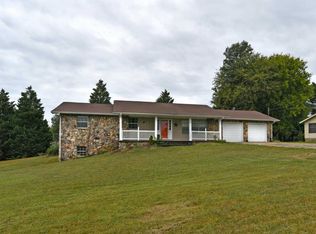 167 Trades Dr, Lenoir City, TN 37771