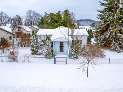 714 Leelanau Ave, Frankfort, MI, 49635