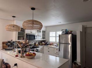 402 4th Ave #402, Kirkland, WA 98033