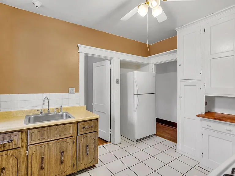5528 Beverly Pl #2 — Photo 9