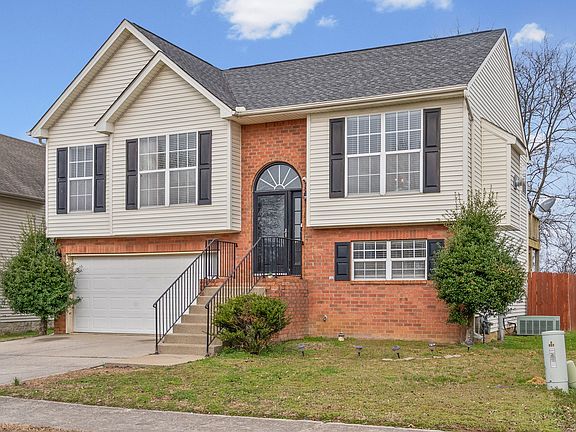 2nd image of 125 Sumner Meadows Ln