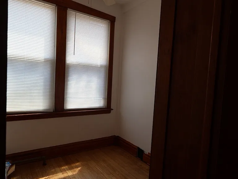 4437 S Artesian Ave #1 — Photo 10