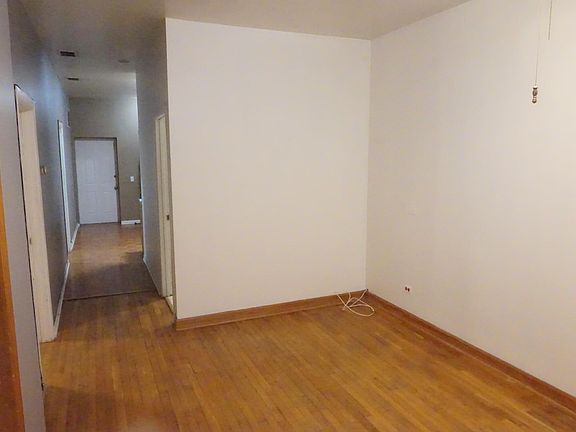 2nd image of 2868 N Milwaukee Ave #1R