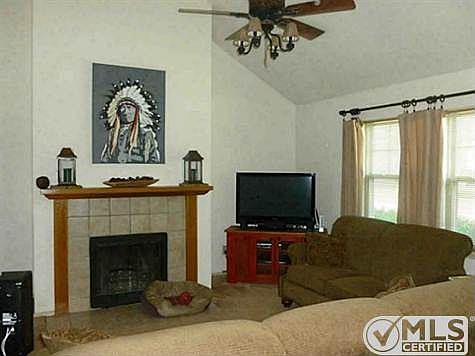 2nd image of 3212 Woodlark Dr
