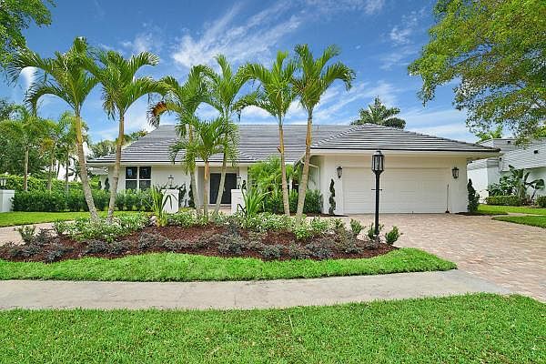Home For Sale In Boca Grove