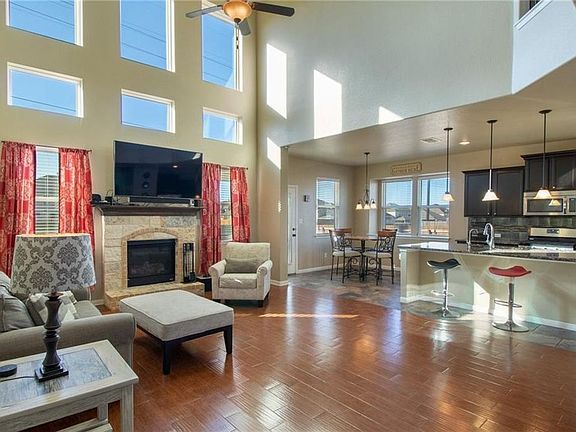 4th image of 5901 Mantalcino Dr