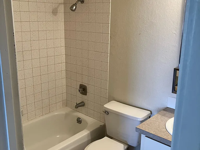 3010 N Stone St #6 — Photo 10