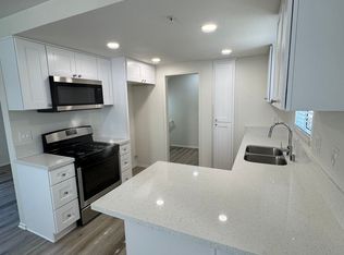 204 E Ash St #4, Brea, CA 92821