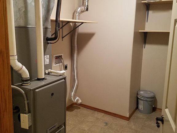 4th image of 3800 W 93rd St APT 4