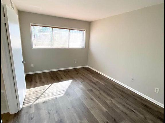 5th image of 4939 Americana Dr