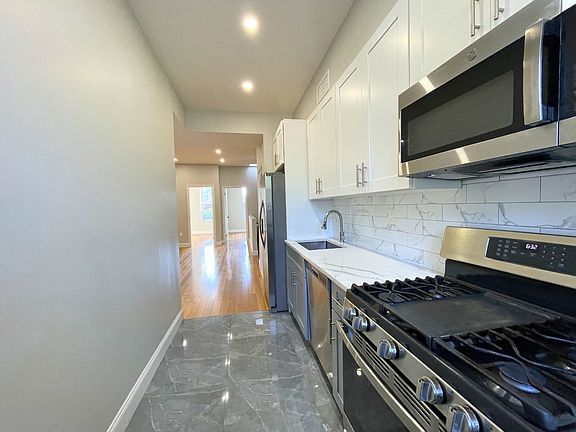 5th image of 255 Amboy St