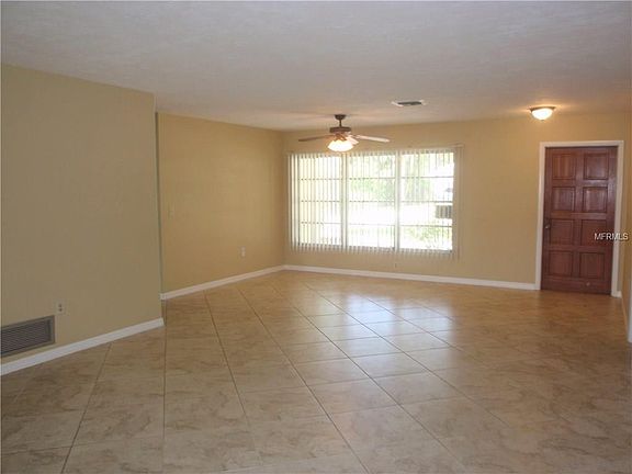4th image of 7483 Blaine Way