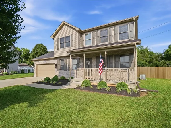 220 Auburn Meadows Ct, Carlisle, OH 45005