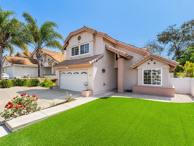 833 Joanna Dr — Photo 34