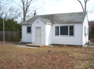 27 Lakeview Ave, Butler, NJ 07405