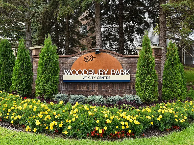 Woodbury Park at City Centre — Photo 39