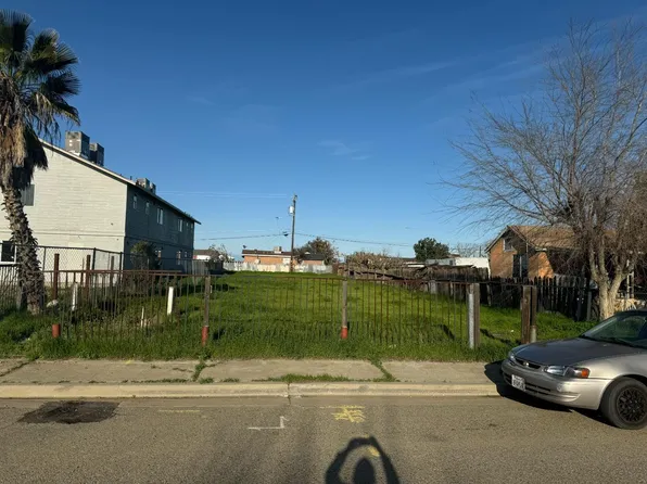 731 Juanita St, Mendota, CA 93640