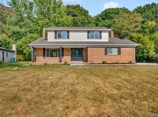 61326 Woodstock Ct, Washington, MI 48094