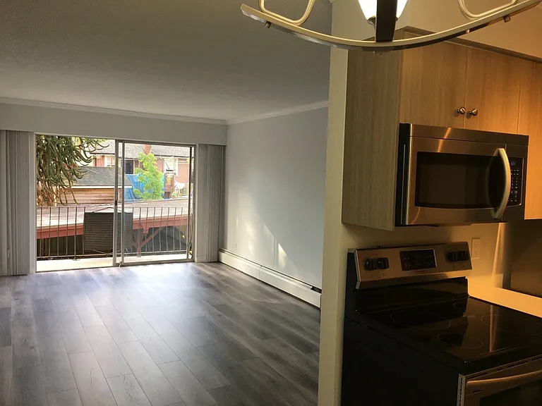 611 Blackford St #212 — Photo 2