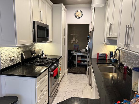 3rd image of 3919 Corporal Stone St APT 4