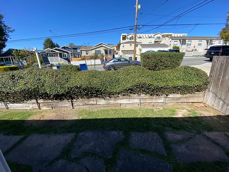 116 W Maple Ave — Photo 11