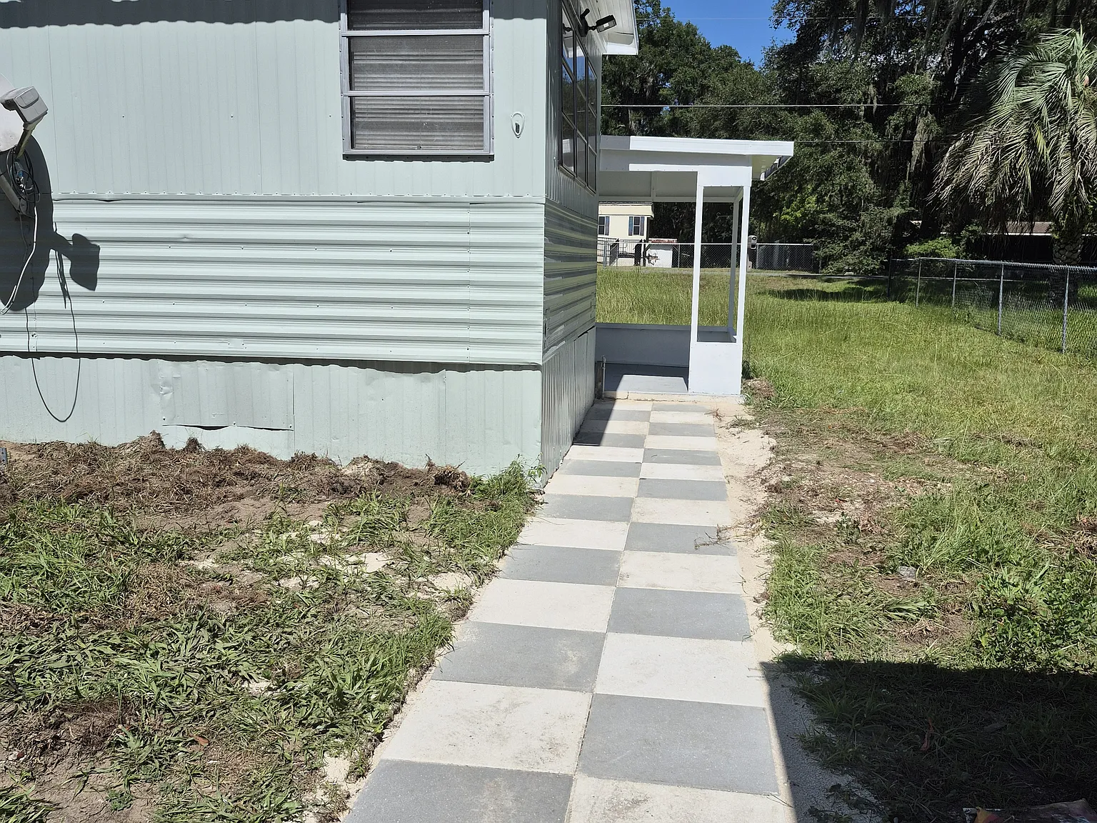 2 bed, 1687 sqft, $1,150 — Photo 3