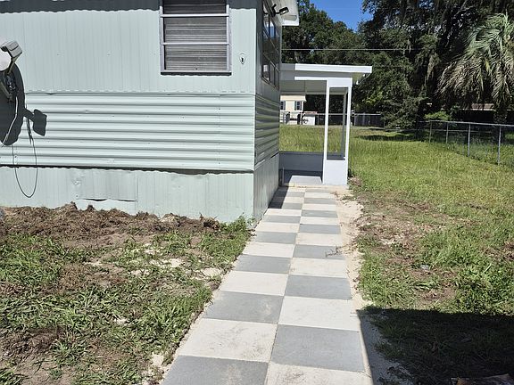 3rd image of 3530 SE 91st Pl