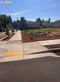 3rd image of SE 87th Se Brookly St