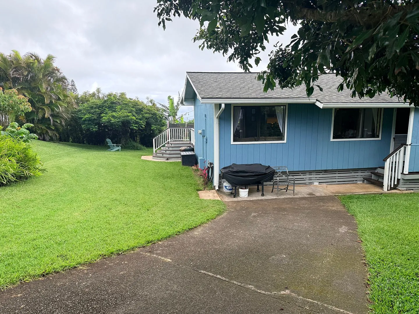 Charming 2BR/2BA Haiku cottage with Ocean View — Photo 3