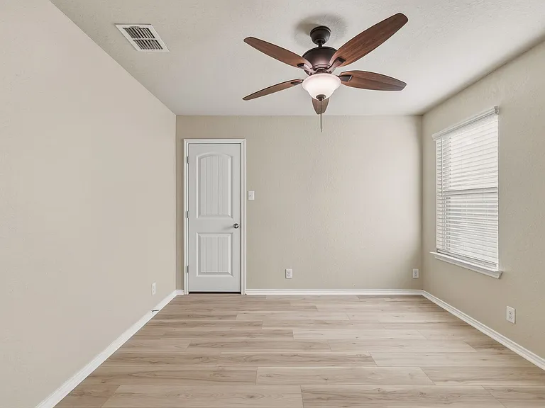 8810 Double Oak — Photo 22