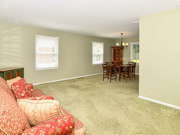 5th image of 1015 Northwood Dr