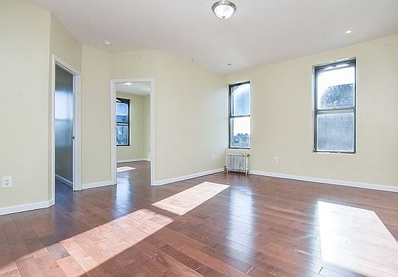 2nd image of 1500 Amsterdam Ave #40