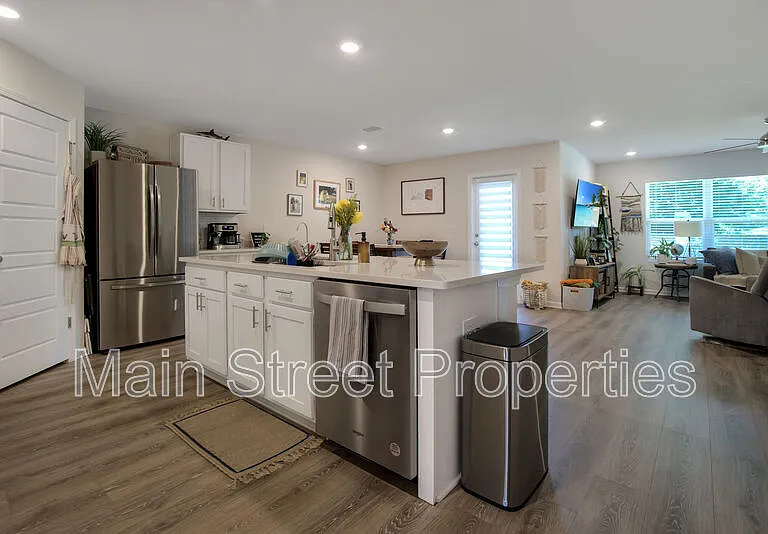 951 Lovebird Ct — Photo 5