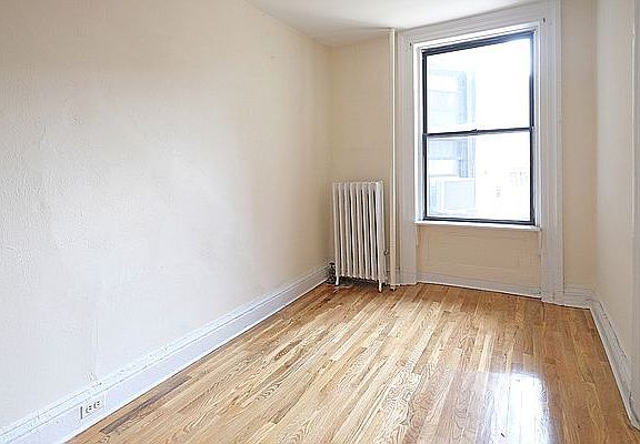 2nd image of 136 Montague St APT 5