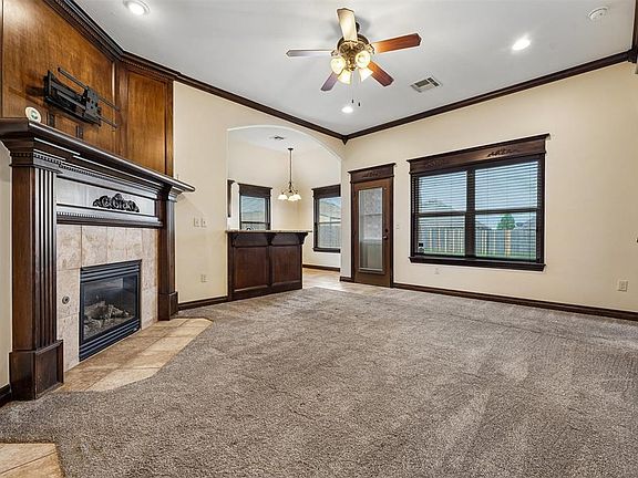 5th image of 860 SW 10th St