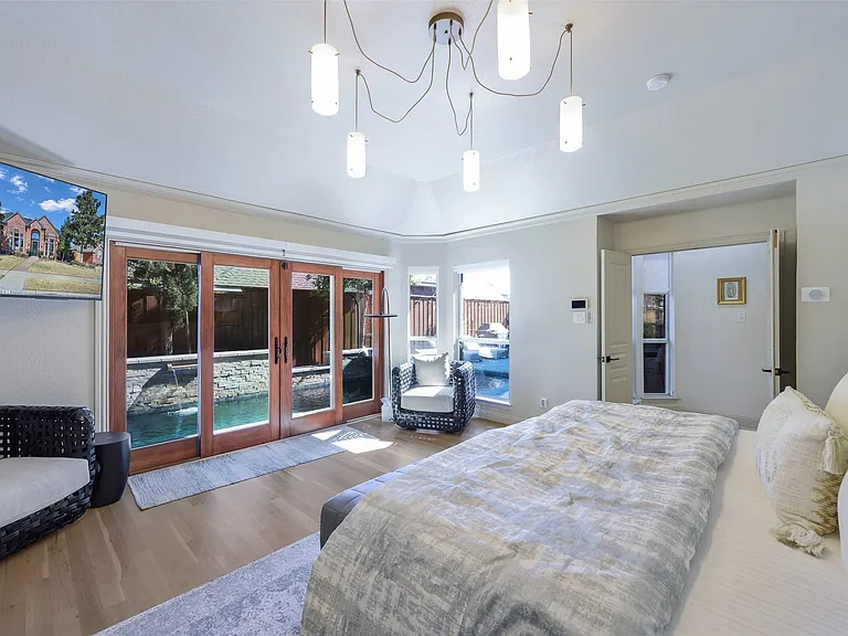 5913 Hempstead Dr — Photo 17