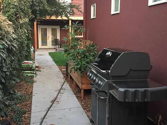 4th image of 851 N Kalamath St