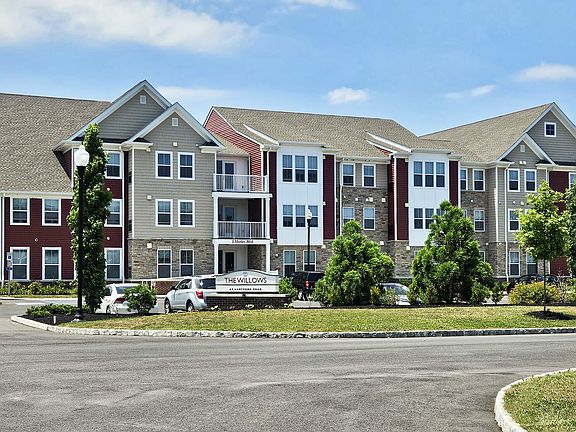 2nd image of 200 Morley Blvd #3b30f7a84