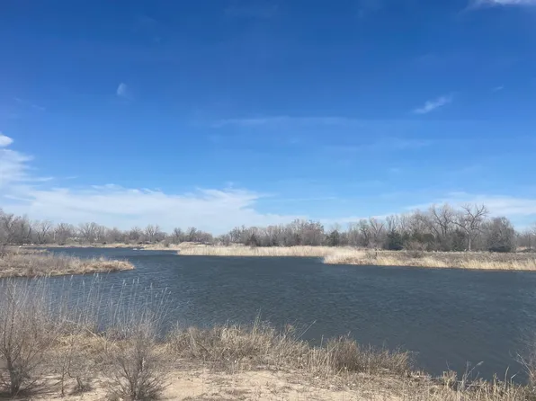 1812 S Meridian Ave, Cozad, NE 69130