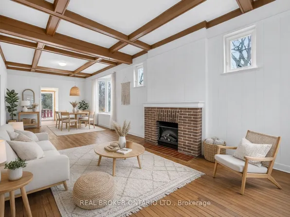 2585 Lake Shore Blvd W, Toronto, ON M8V 1G3