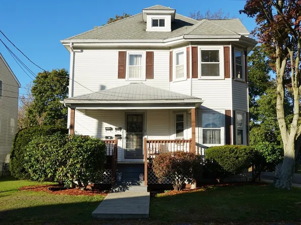 9 Bradford St, Taunton, MA 02780