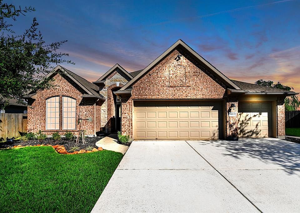 1st image of 4811 Pelican Bay Ln